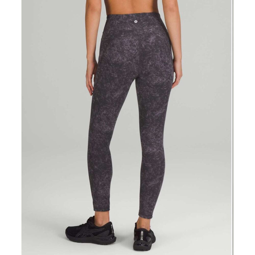 Lululemon Invigorate‎ High-Rise Tight 25" Size 6